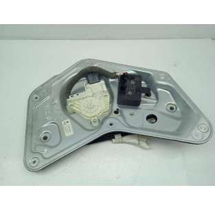 ELEVALUNAS TRASERO DERECHO...