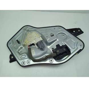 ELEVALUNAS DELANTERO...