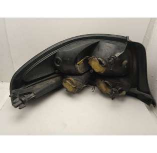 PILOTO TRASERO DERECHO... 2