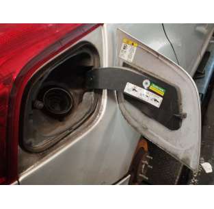 TAPA EXTERIOR COMBUSTIBLE... 2