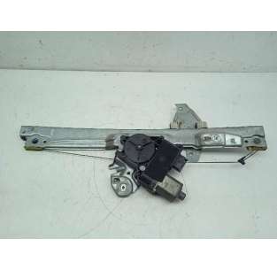 ELEVALUNAS DELANTERO...