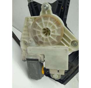 ELEVALUNAS DELANTERO... 2