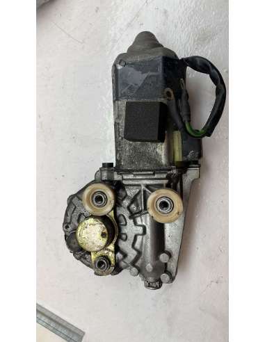 MOTOR ELEVALUNAS DELANTERO DERECHO...