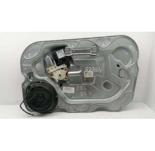 ELEVALUNAS DELANTERO...