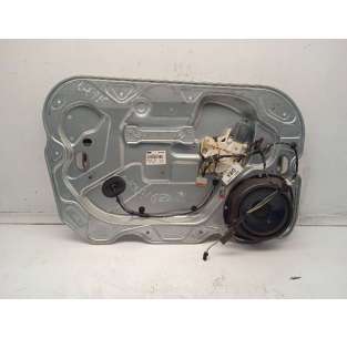 ELEVALUNAS DELANTERO...