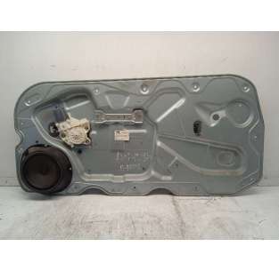 ELEVALUNAS DELANTERO...