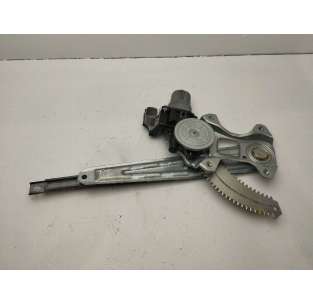 ELEVALUNAS TRASERO...