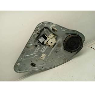 ELEVALUNAS TRASERO...