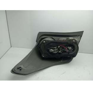 PILOTO TRASERO DERECHO... 2