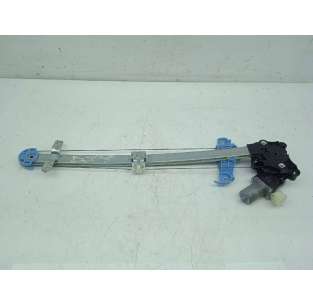 ELEVALUNAS DELANTERO...