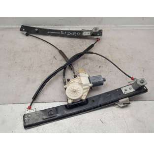 ELEVALUNAS DELANTERO...