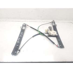 ELEVALUNAS DELANTERO...