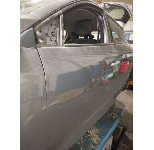 PUERTA DELANTERA IZQUIERDA... 2