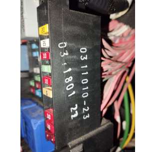 CAJA RELES / FUSIBLES... 2