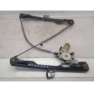 ELEVALUNAS DELANTERO...