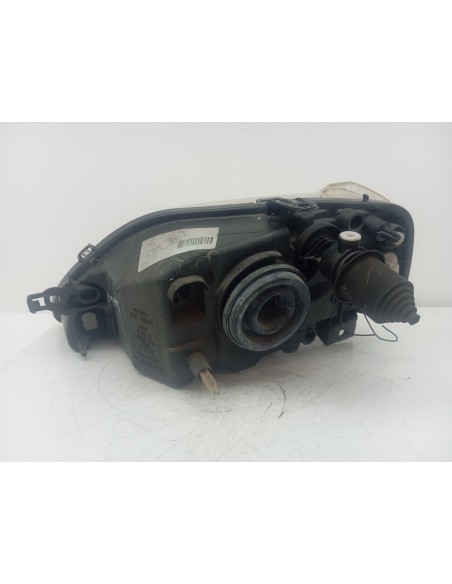 Recambio de faro derecho para dacia logan mcv ambiance referencia OEM IAM 8200211006  