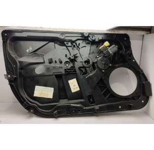 ELEVALUNAS DELANTERO...