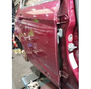 PUERTA TRASERA DERECHA FORD...