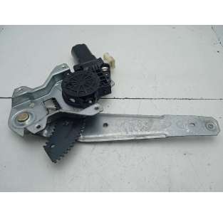 ELEVALUNAS TRASERO DERECHO...