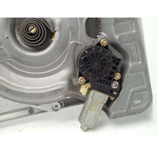 ELEVALUNAS TRASERO... 2