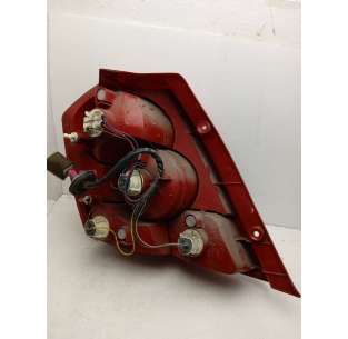 PILOTO TRASERO DERECHO... 2