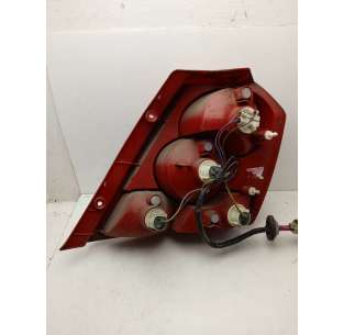 PILOTO TRASERO IZQUIERDO... 2