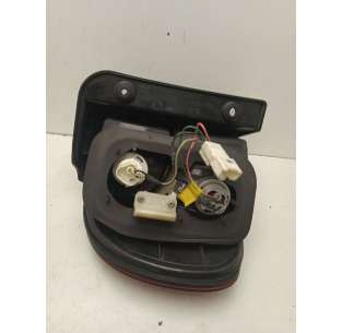 PILOTO TRASERO DERECHO... 2