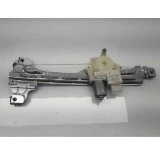 ELEVALUNAS TRASERO...