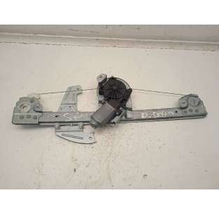 ELEVALUNAS DELANTERO...