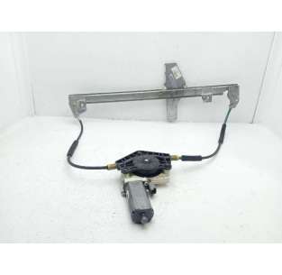 ELEVALUNAS DELANTERO...