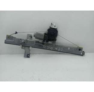 ELEVALUNAS DELANTERO...