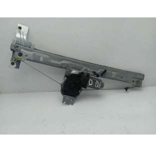 ELEVALUNAS DELANTERO...