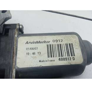 ELEVALUNAS DELANTERO... 2