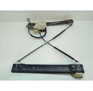 ELEVALUNAS TRASERO...