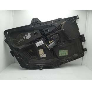 ELEVALUNAS DELANTERO...