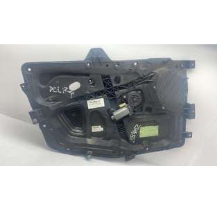 ELEVALUNAS DELANTERO...