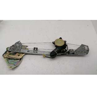 ELEVALUNAS DELANTERO...