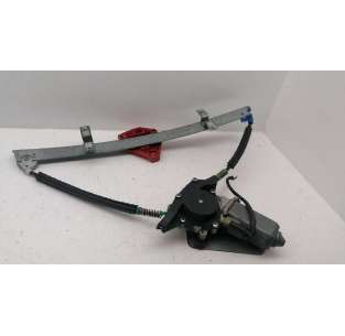 ELEVALUNAS DELANTERO...