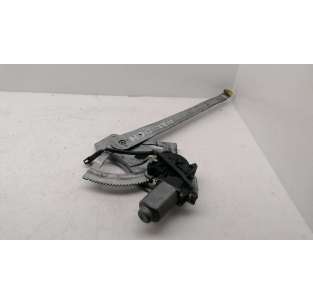 ELEVALUNAS DELANTERO...