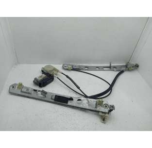 ELEVALUNAS DELANTERO...