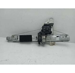 ELEVALUNAS TRASERO DERECHO...