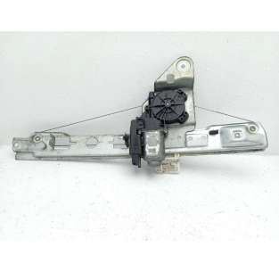 ELEVALUNAS TRASERO DERECHO...