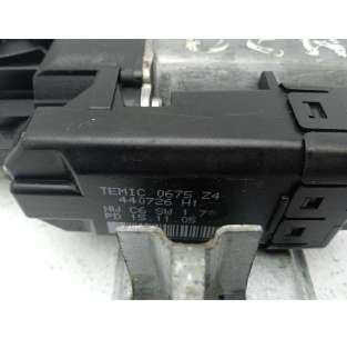 ELEVALUNAS TRASERO DERECHO... 2