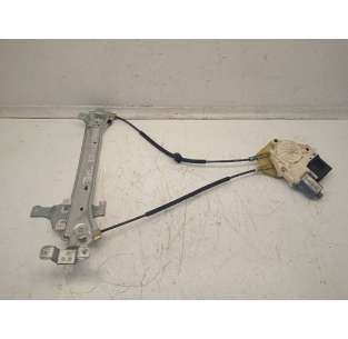 ELEVALUNAS TRASERO DERECHO...