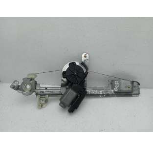 ELEVALUNAS TRASERO DERECHO...