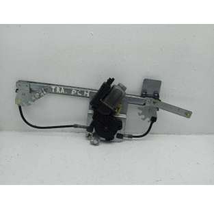 ELEVALUNAS TRASERO DERECHO...