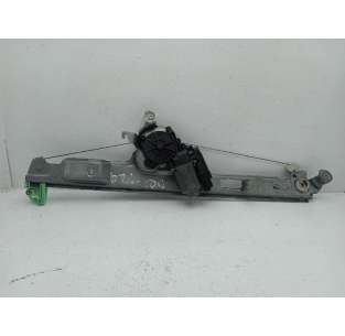 ELEVALUNAS DELANTERO...