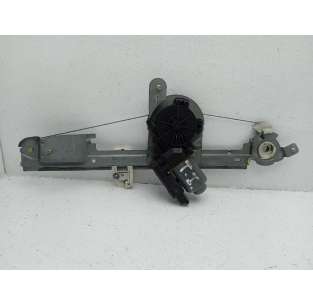 ELEVALUNAS TRASERO...