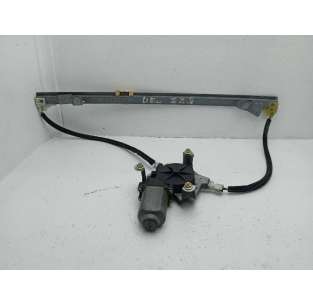 ELEVALUNAS DELANTERO...