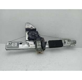 ELEVALUNAS TRASERO...